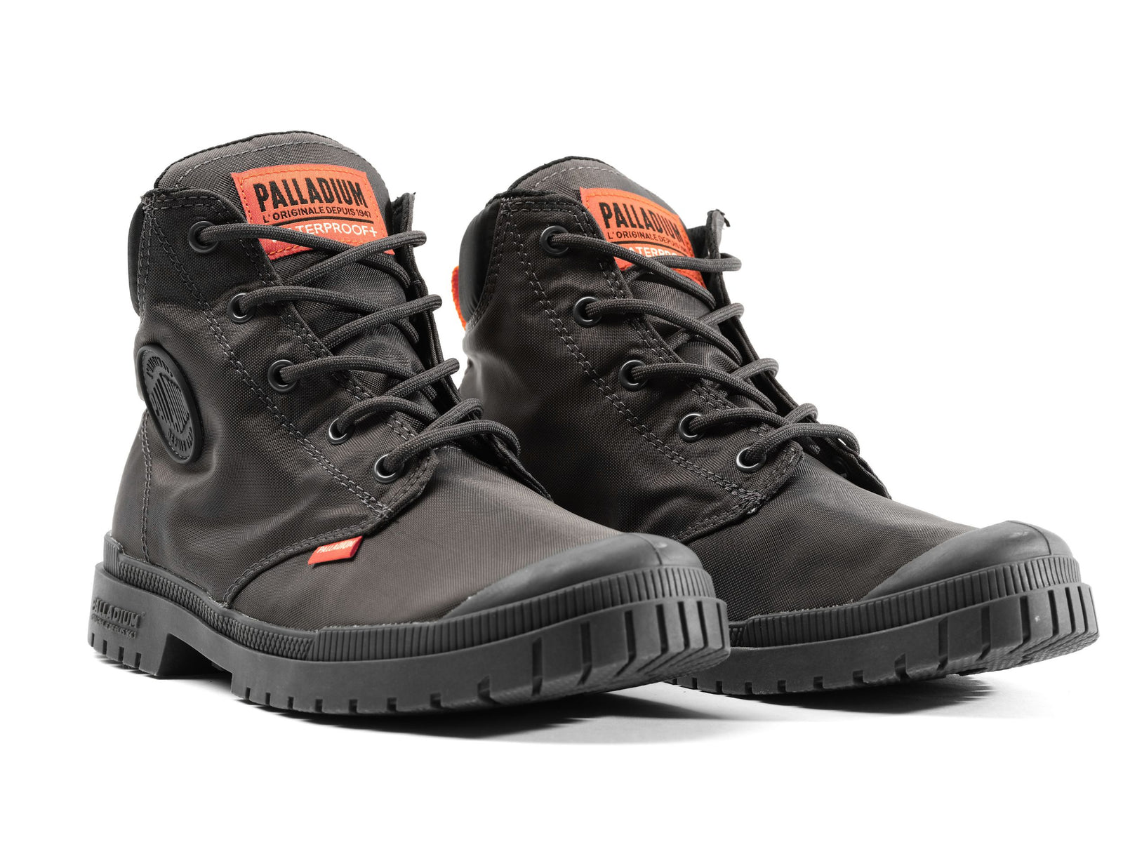 76835-021-M | Pampa SP20 Cuff WP+ | Asphalt